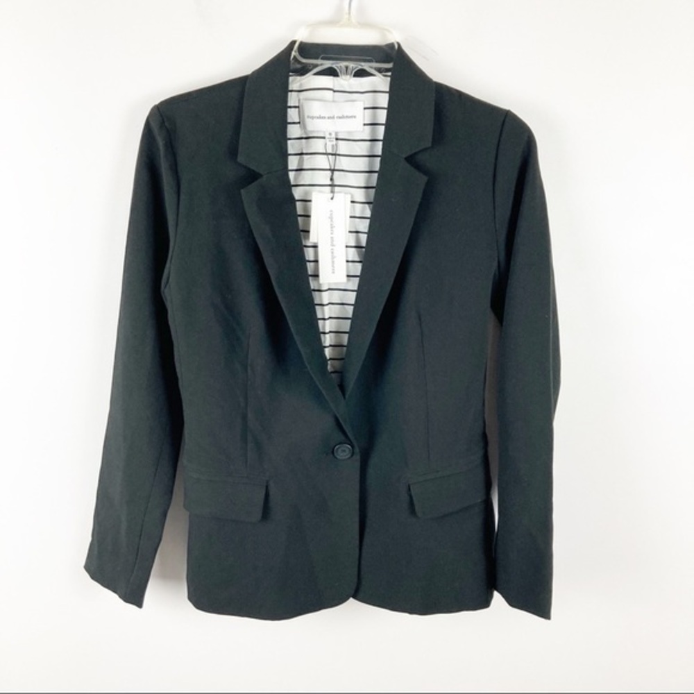 NWT Cupcakes & Cashmere Classic Black Blazer Sz 0‎
